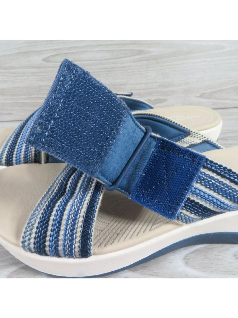 Clarks Cloudsteppers Arla Wave Sandals Women's Size 8.5 W Wide Blue Navy Slides